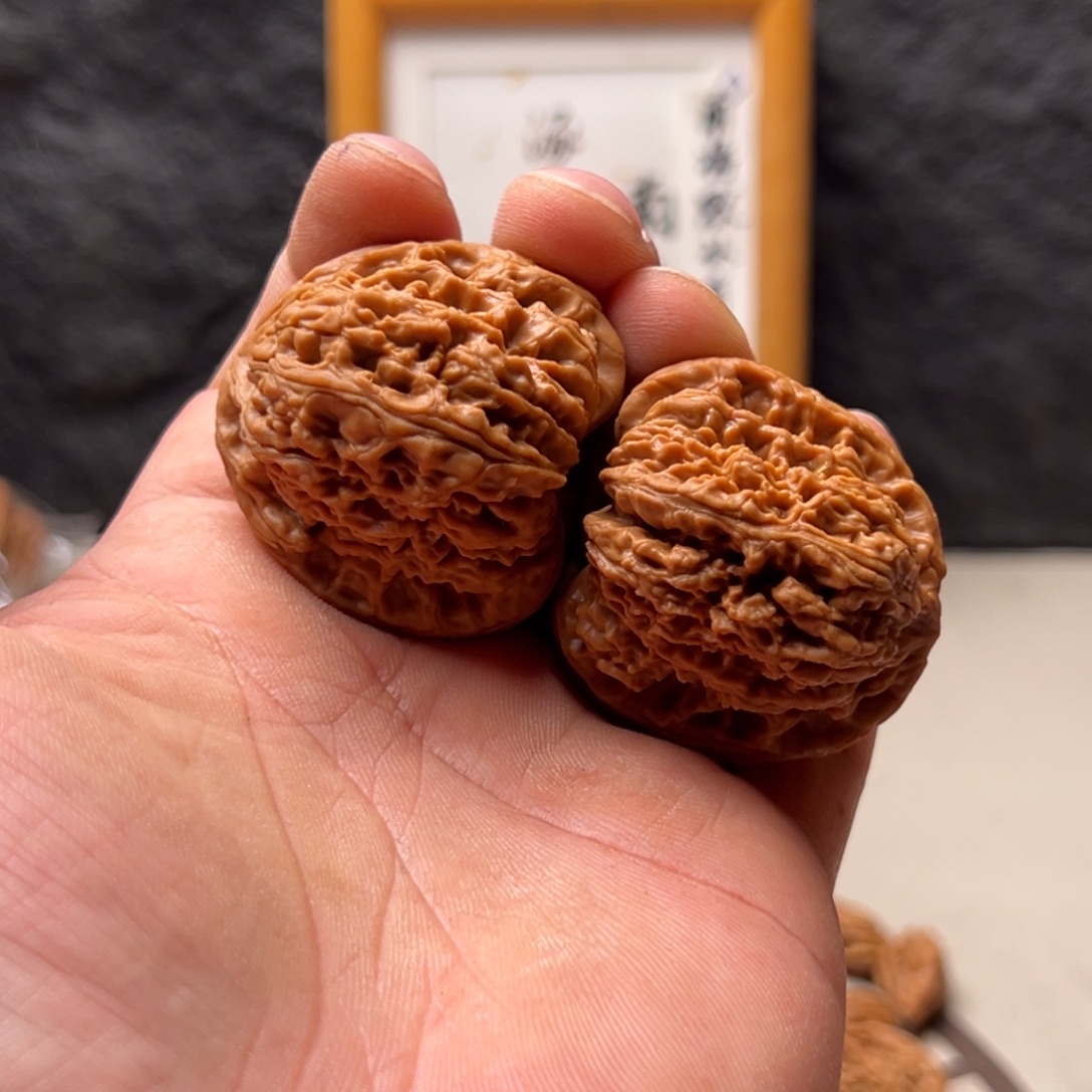 庸***扰文玩核桃把件南疆42