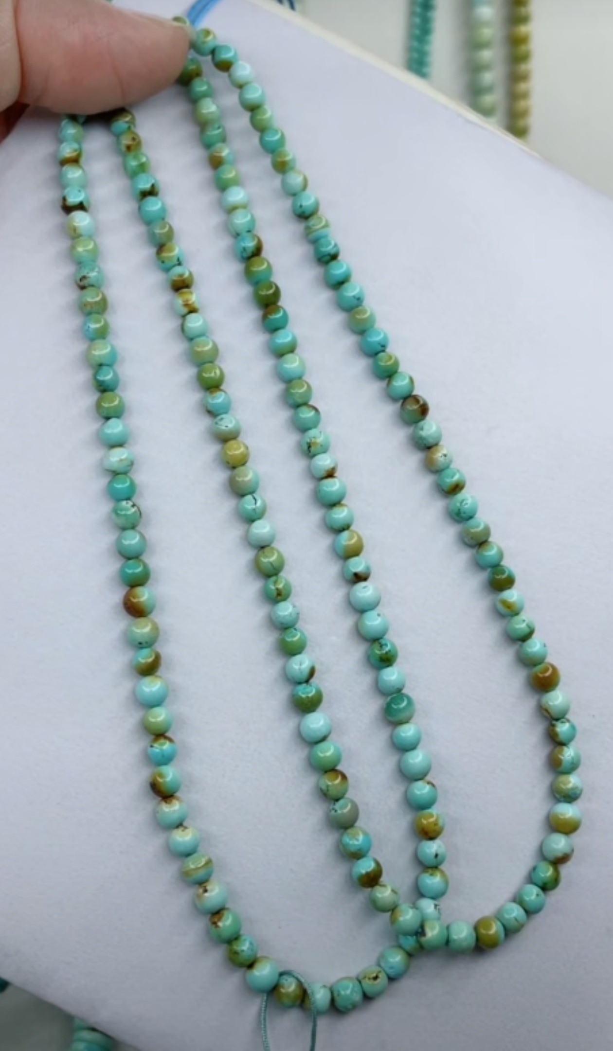 天然原矿绿松石珠链卡4+