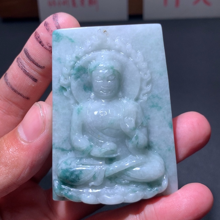 翡翠未镶嵌颈饰保真天然a货翡翠