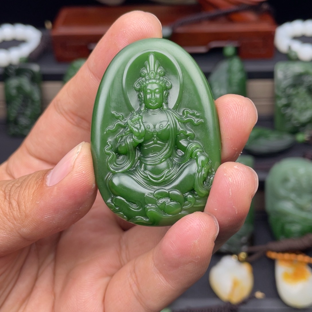 和田玉颈饰未镶嵌鹤**皋