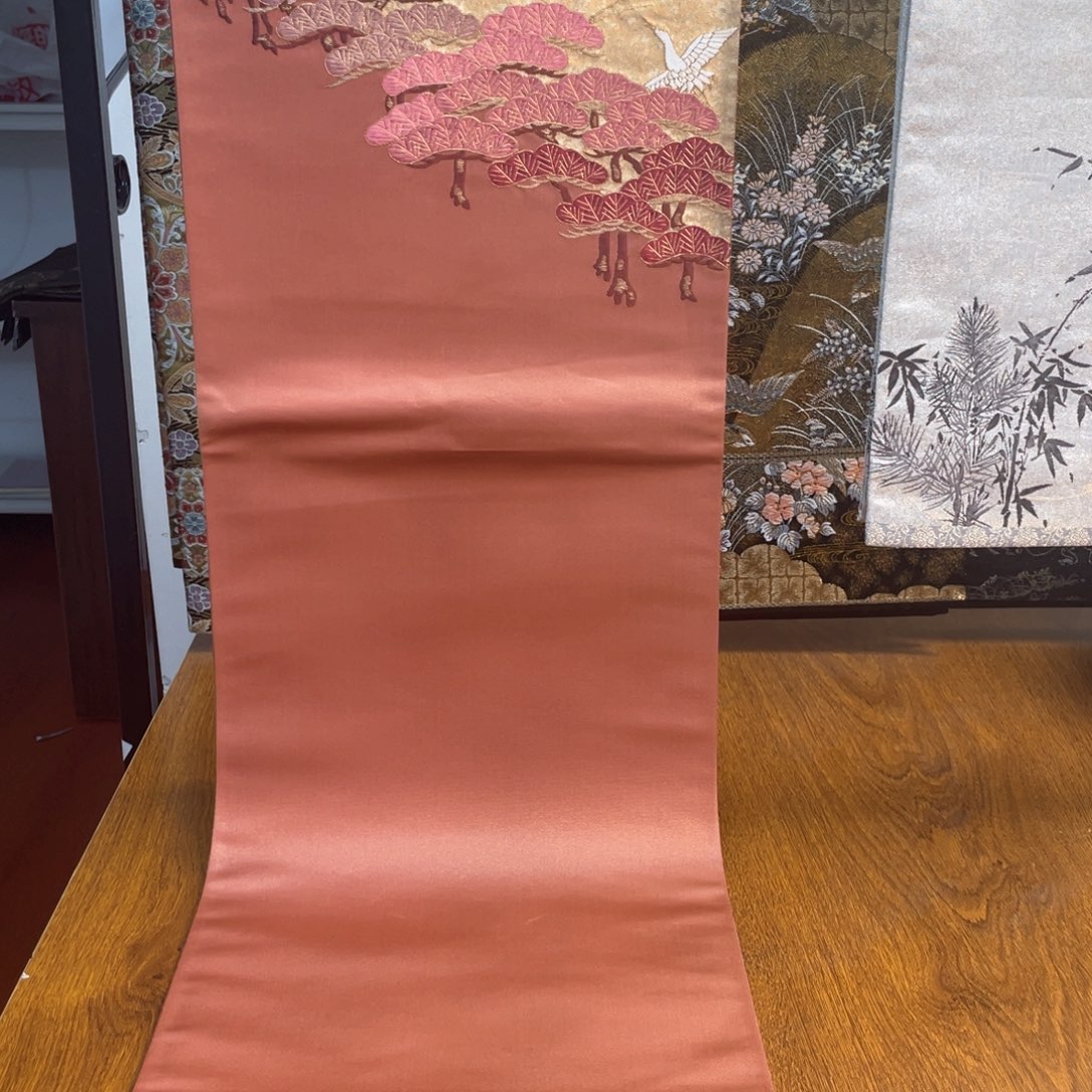 织绣两通云松苏绣