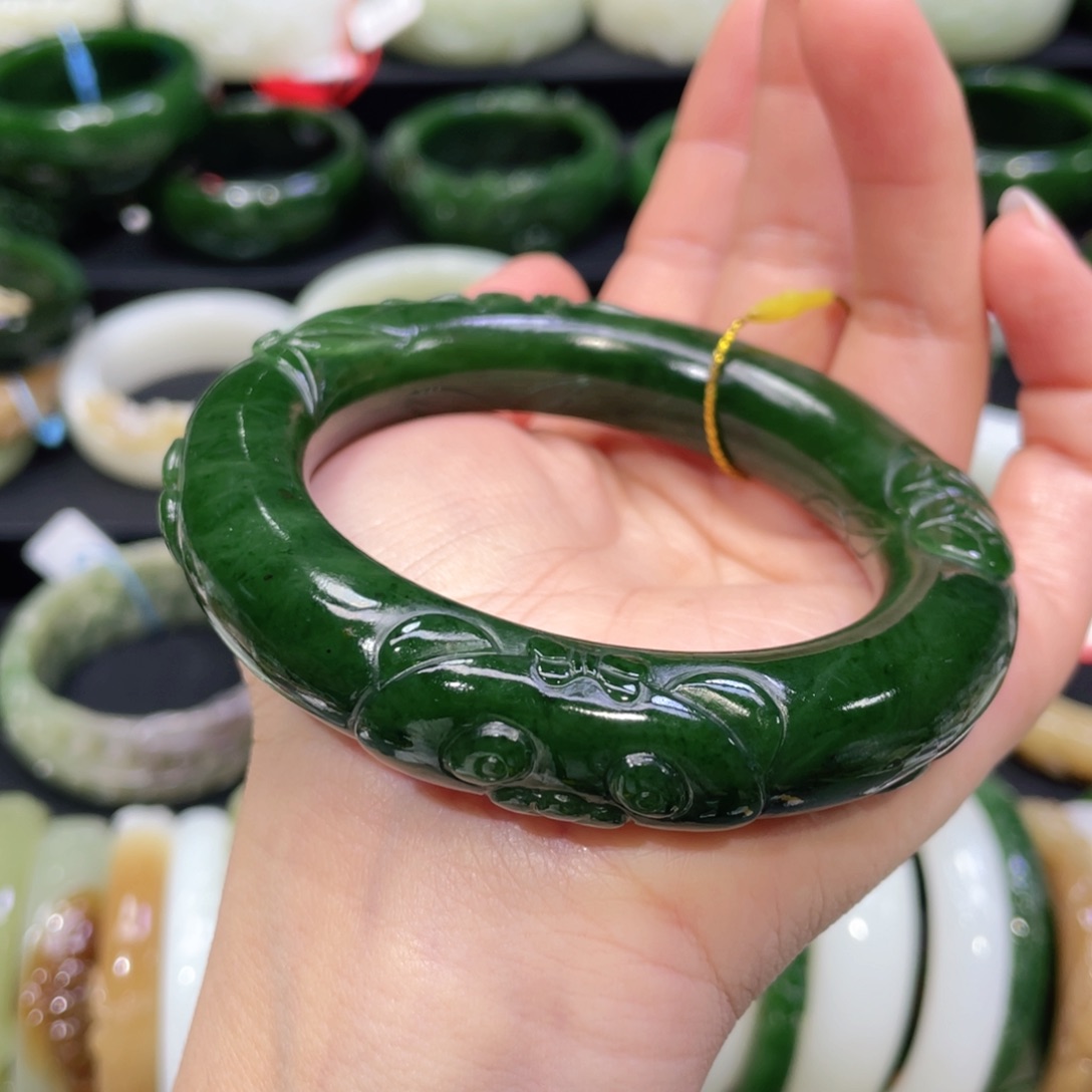 未镶嵌手镯和田玉45