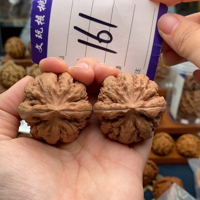 【闪购商品】文玩核桃吊坠40霸王龙