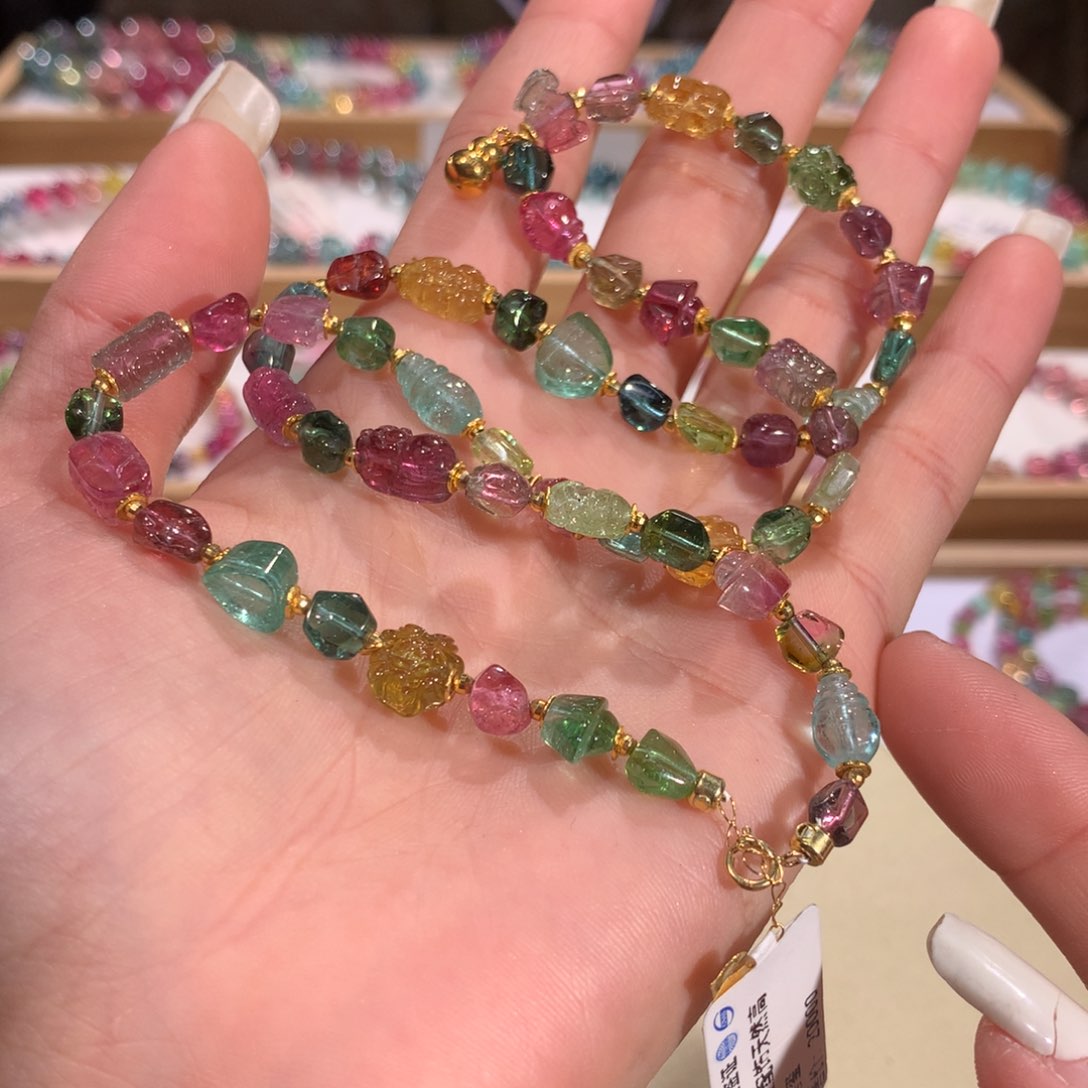 碧玺多样性发货一件未镶嵌