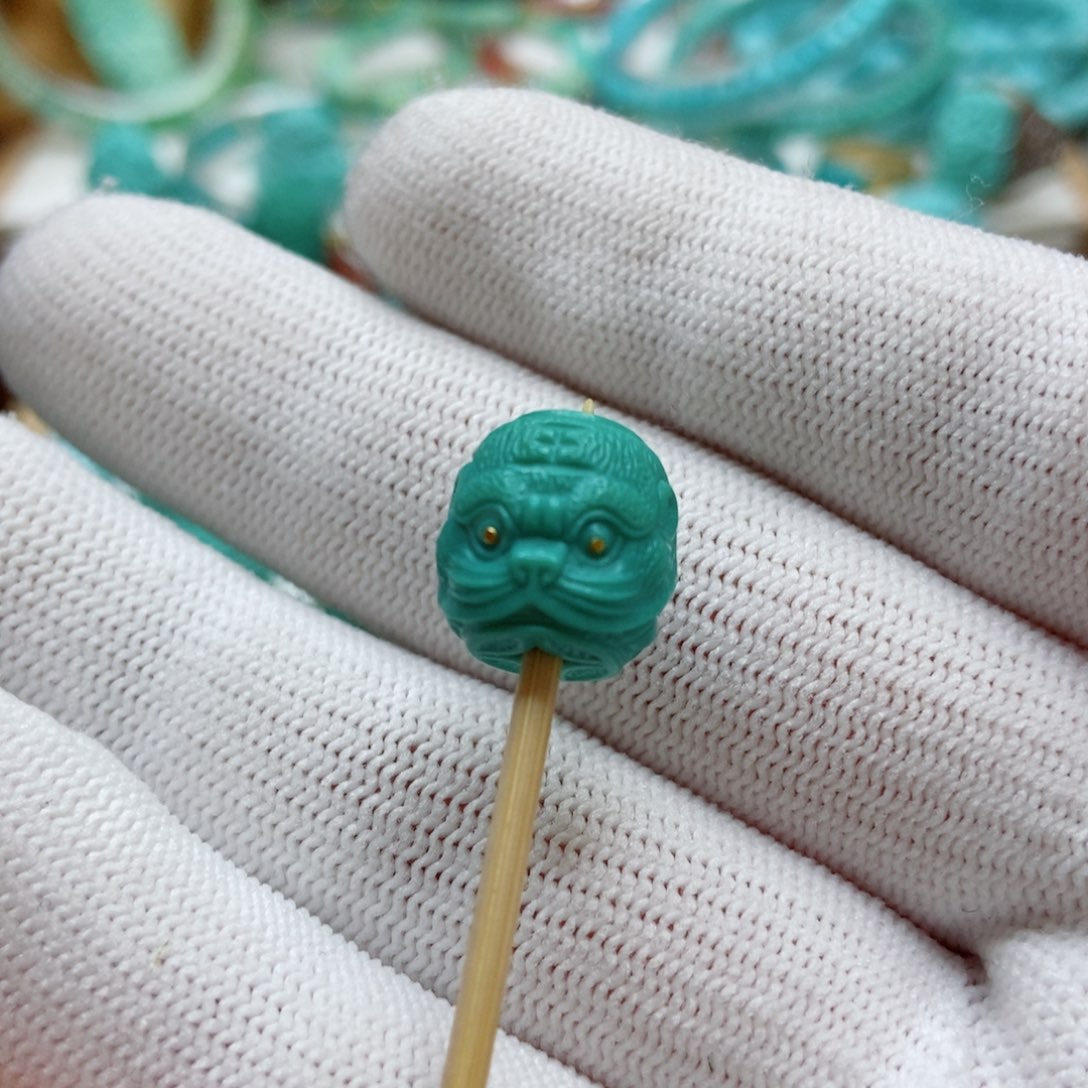 绿松石珠子未镶嵌