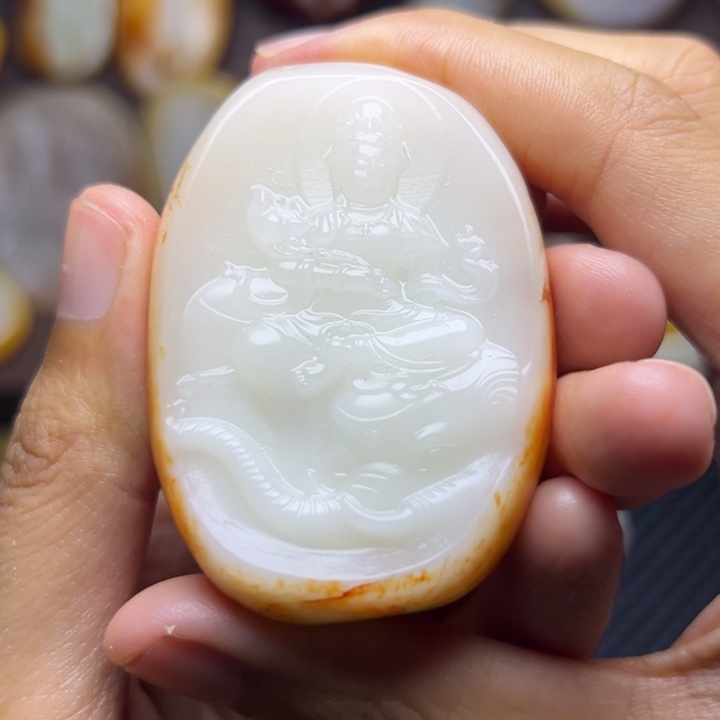 颈饰未镶嵌和田玉