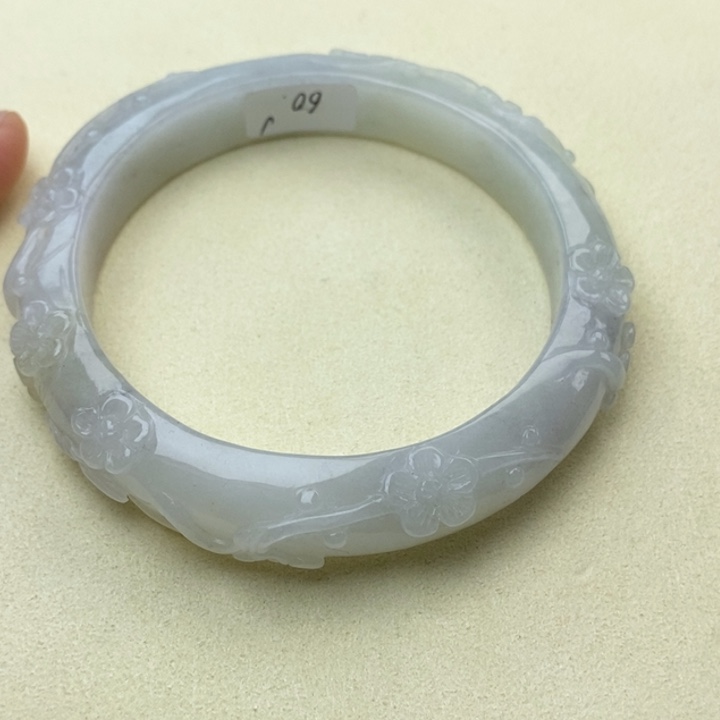 翡翠未镶嵌手镯60圈梅花鹿227