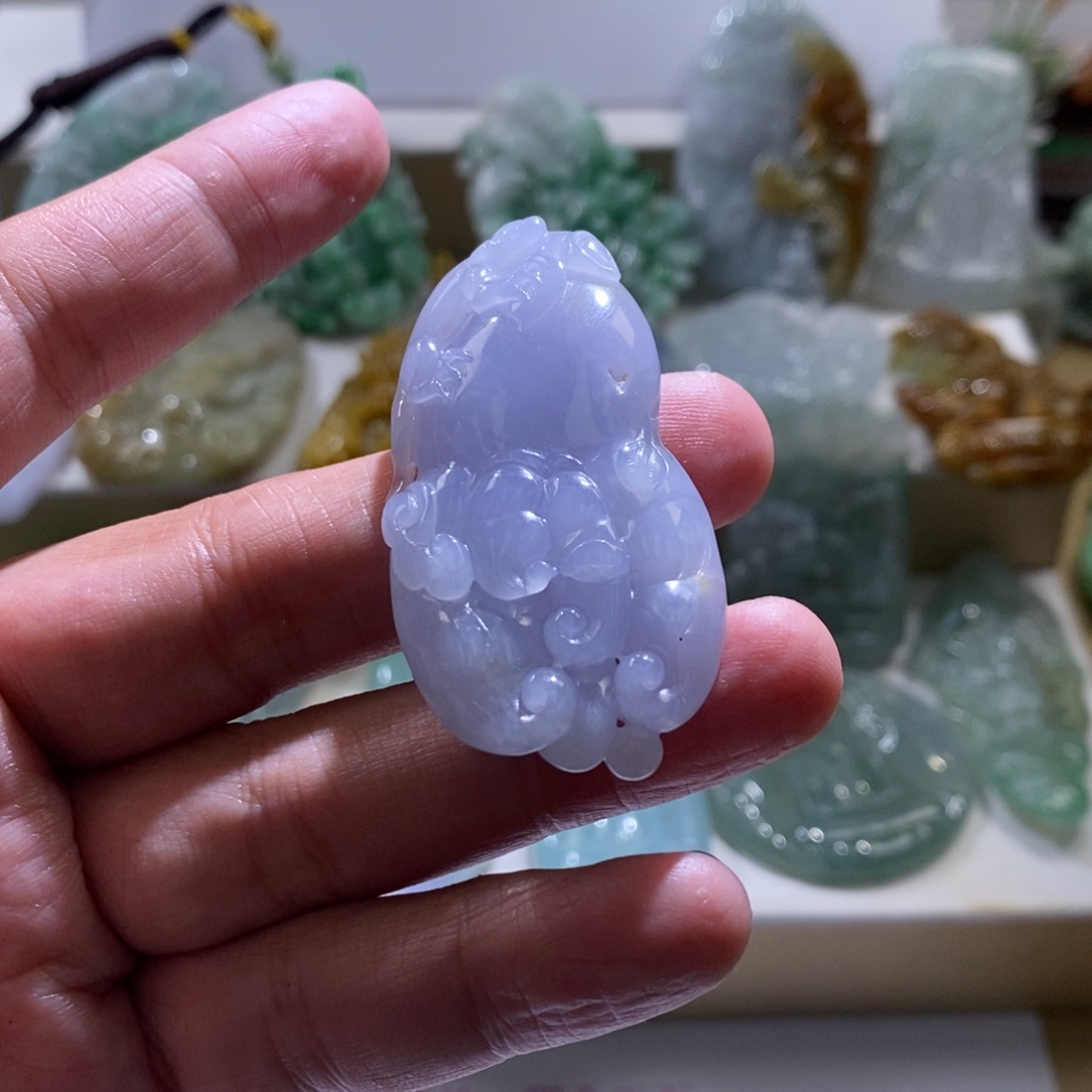 【闪购商品】翡翠颈饰未镶嵌瓜