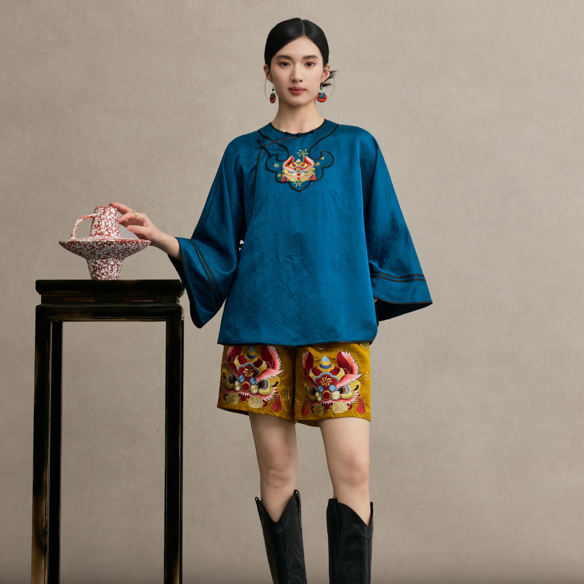 「狮全狮美」乐锦坊复古中国风原创日常百搭设计感刺绣汉服女装上衣