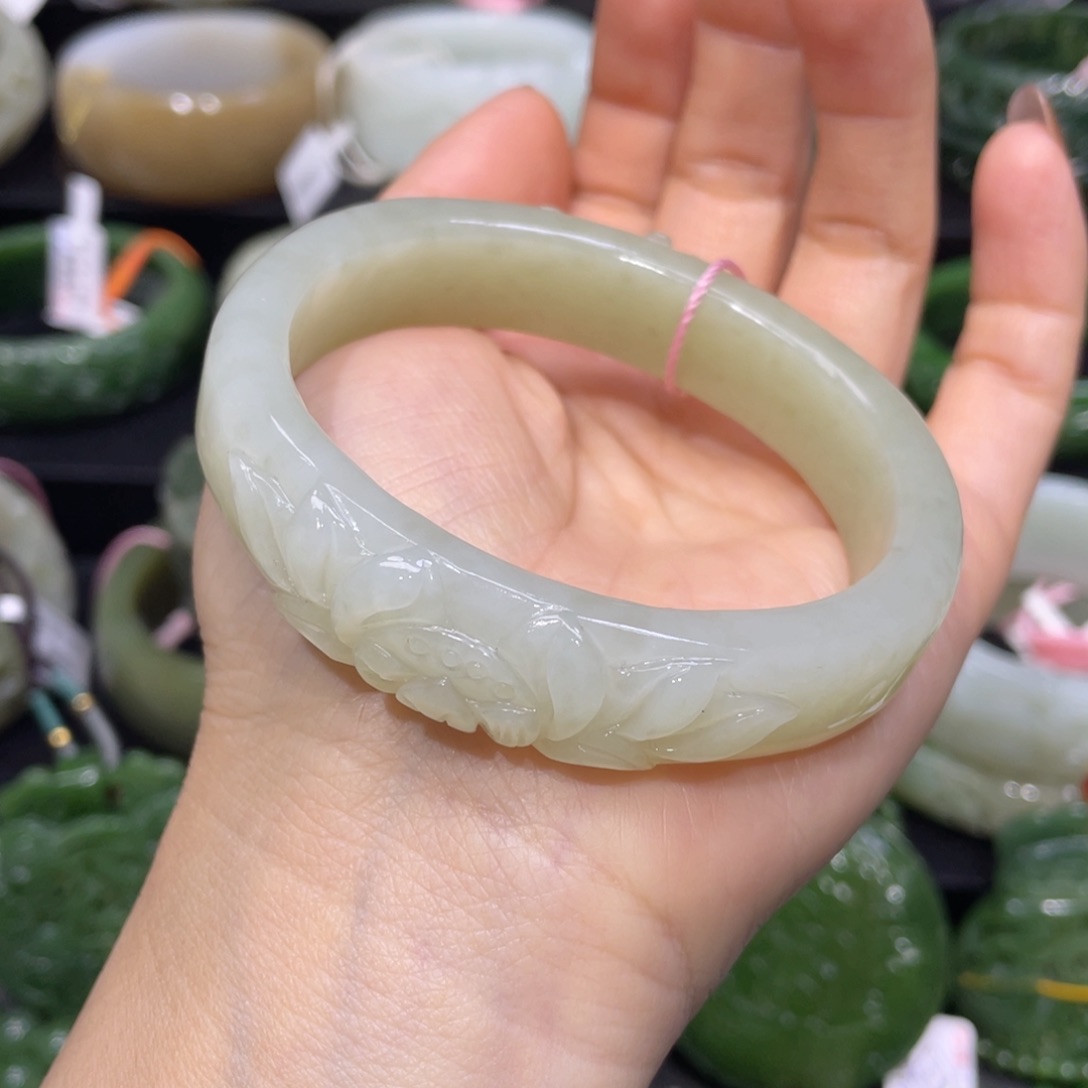 和田玉未镶嵌手镯59圈口 编号74贵妃镯