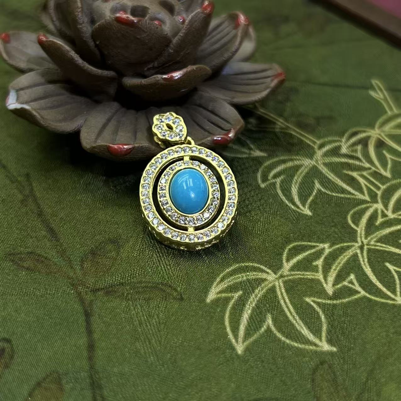 【珺笙珠宝】精品•原矿高瓷绿松石蛋面吊坠S1802109058