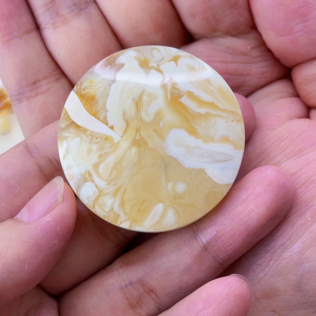 琥珀珠宝奇石未镶嵌券**霸