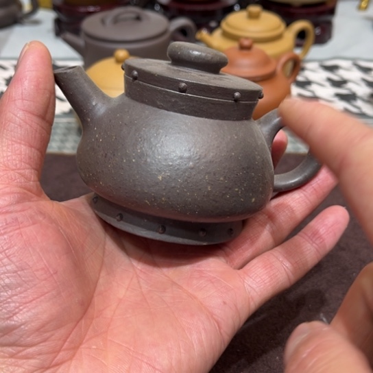 天青壶鼓，容量一百六