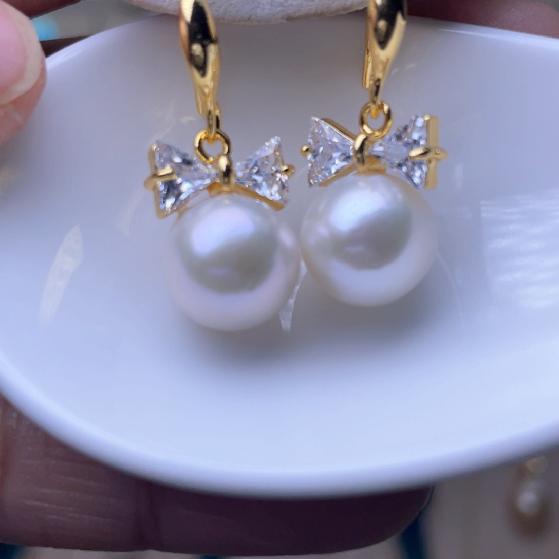 淡水珍珠耳环未镶嵌