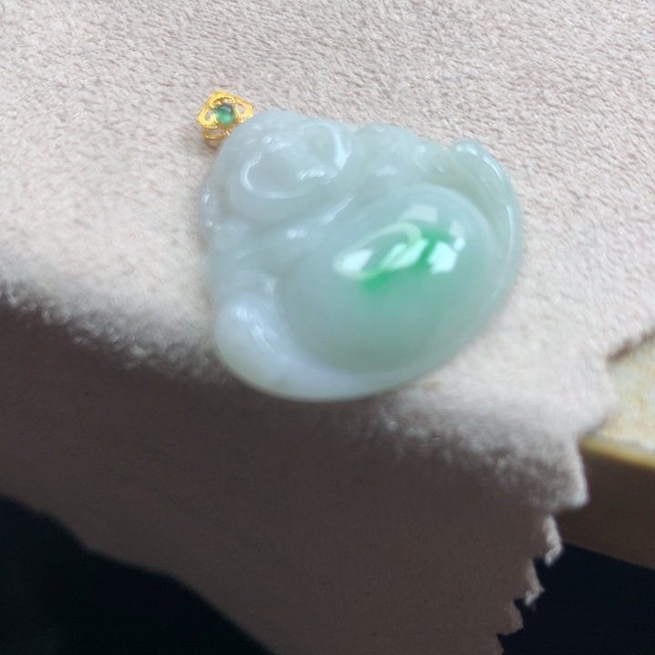 翡翠颈饰18K金镶嵌吊坠