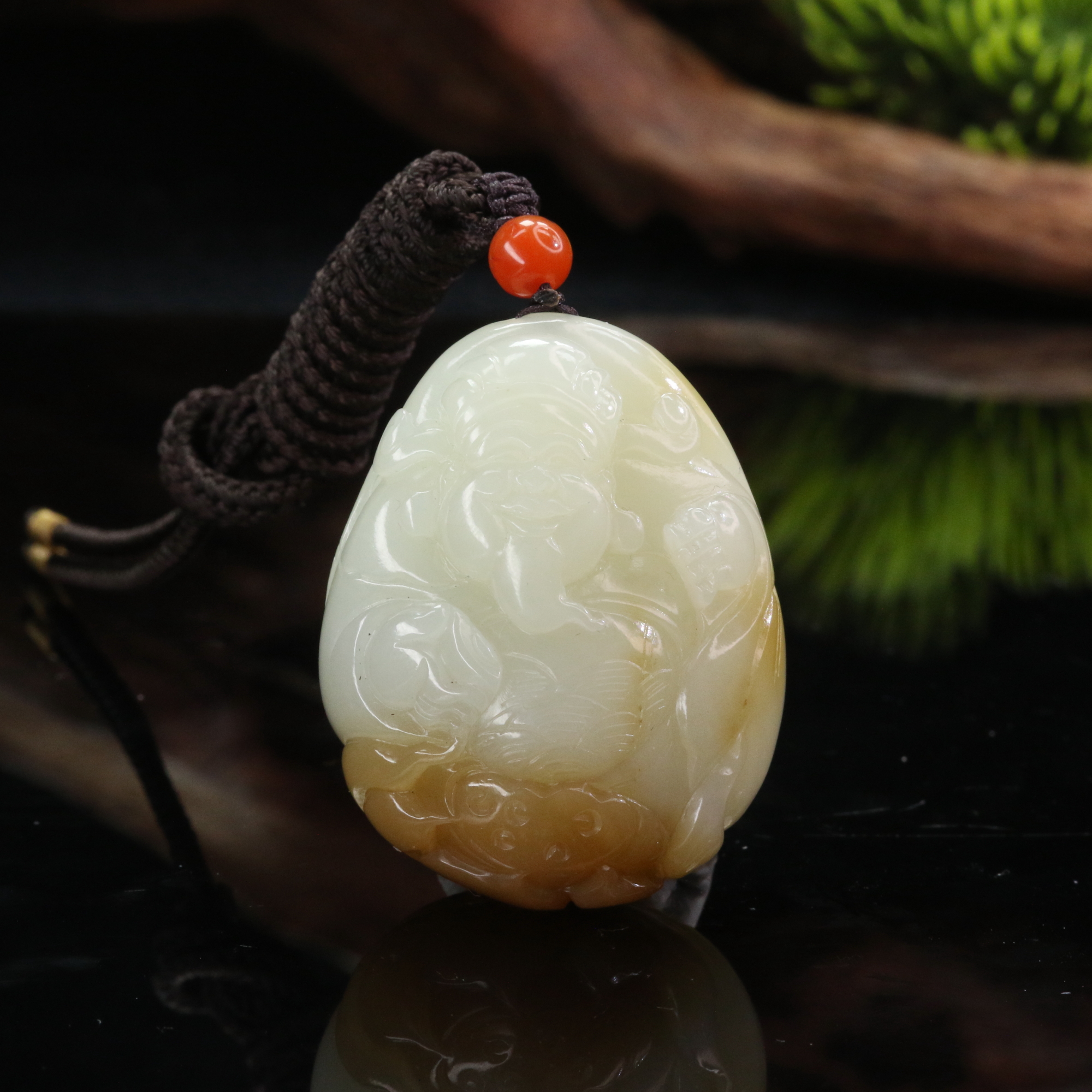 13和田玉糖白财爷吊坠/201329北京中保拍卖