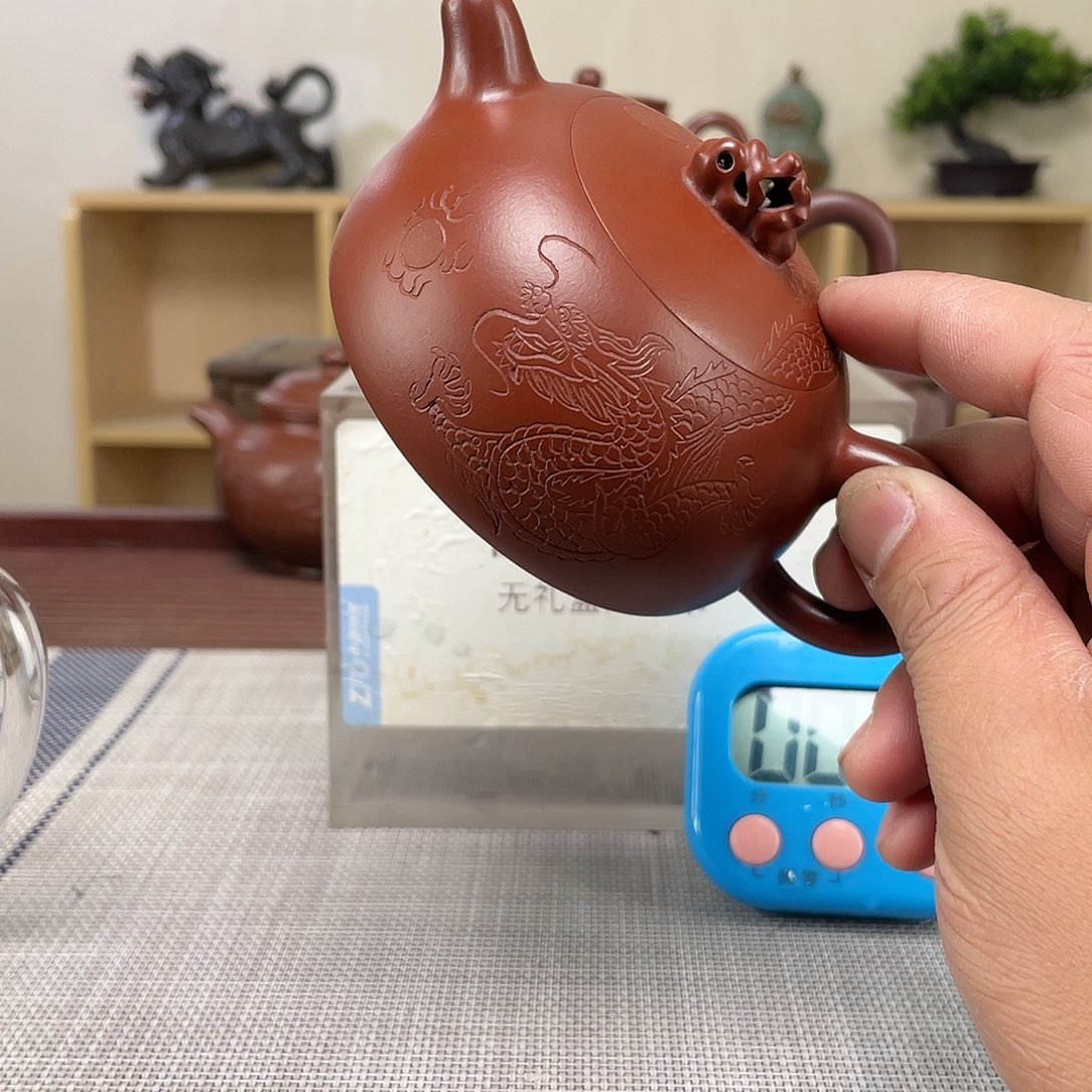 紫砂茶壶终*松微瑕处理