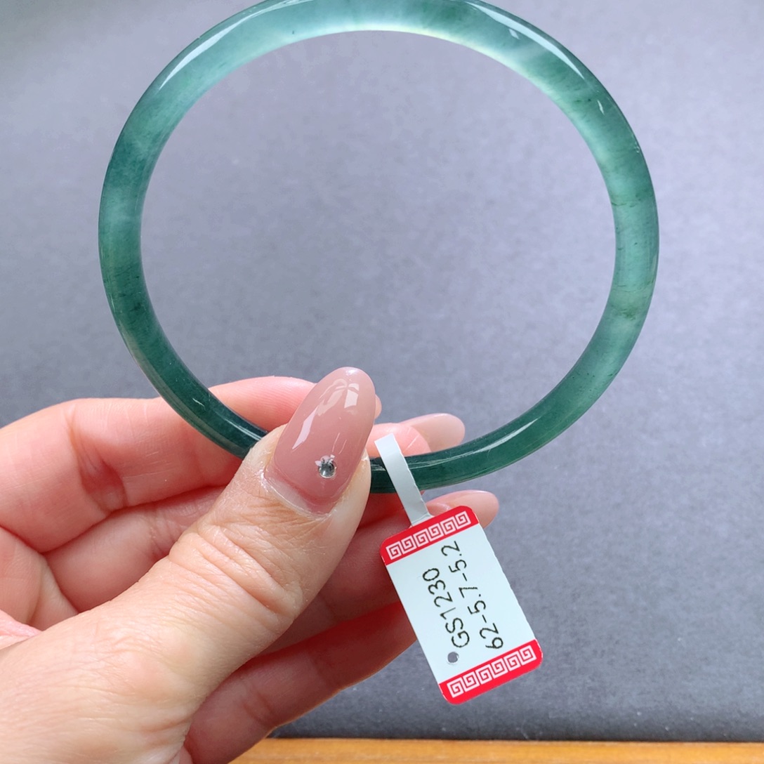 翡翠手镯未镶嵌天然翡翠手镯叮当镯