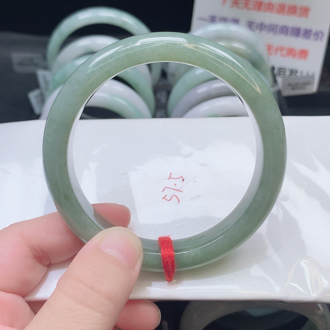 翡翠未镶嵌手镯69