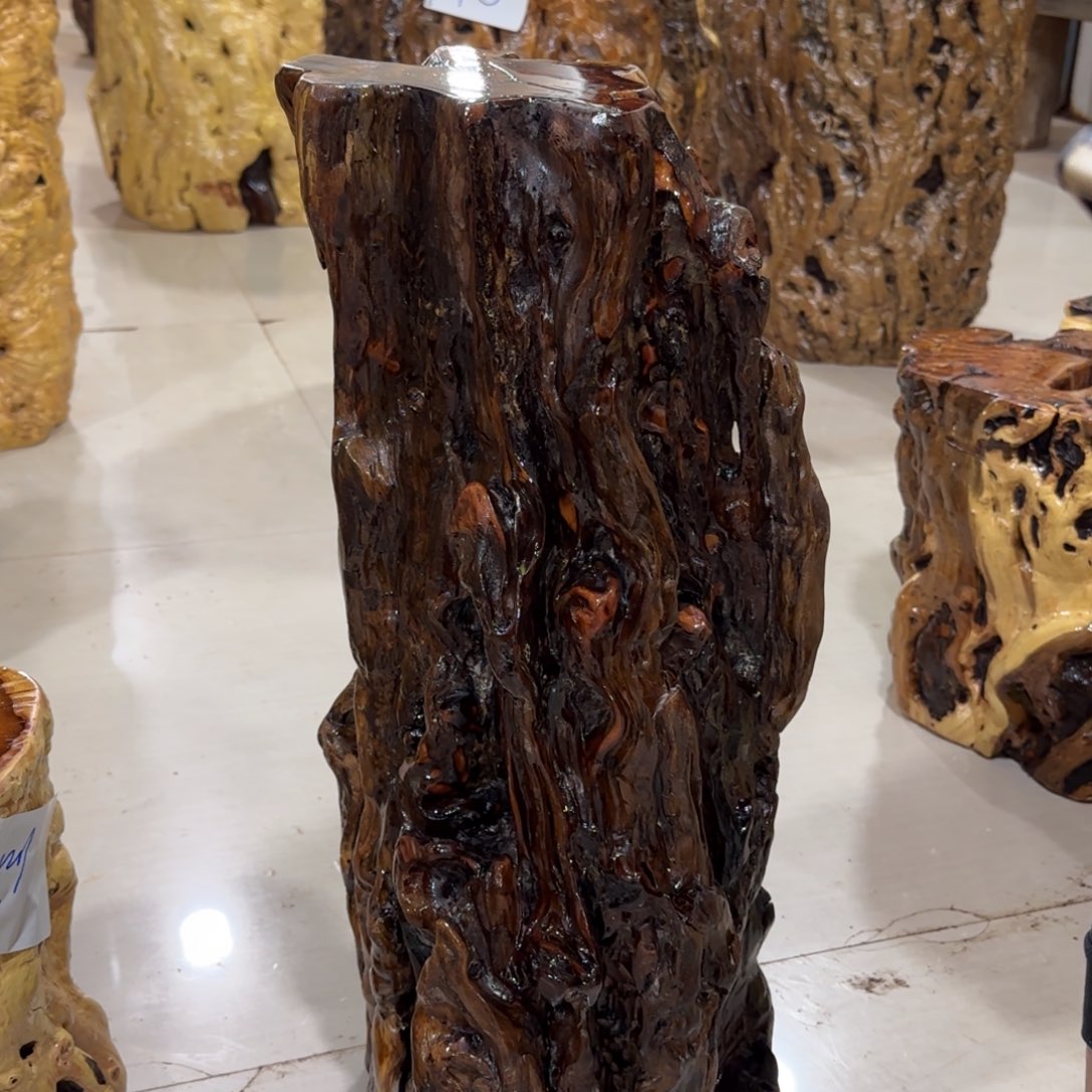 固***司龙纹鸡心枣木手工艺品 