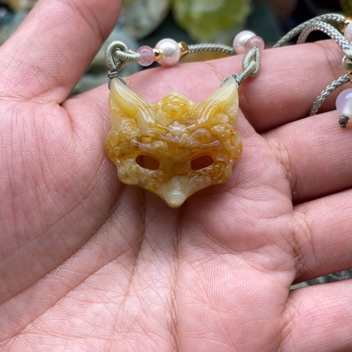 蛇纹石玉吊坠未镶嵌