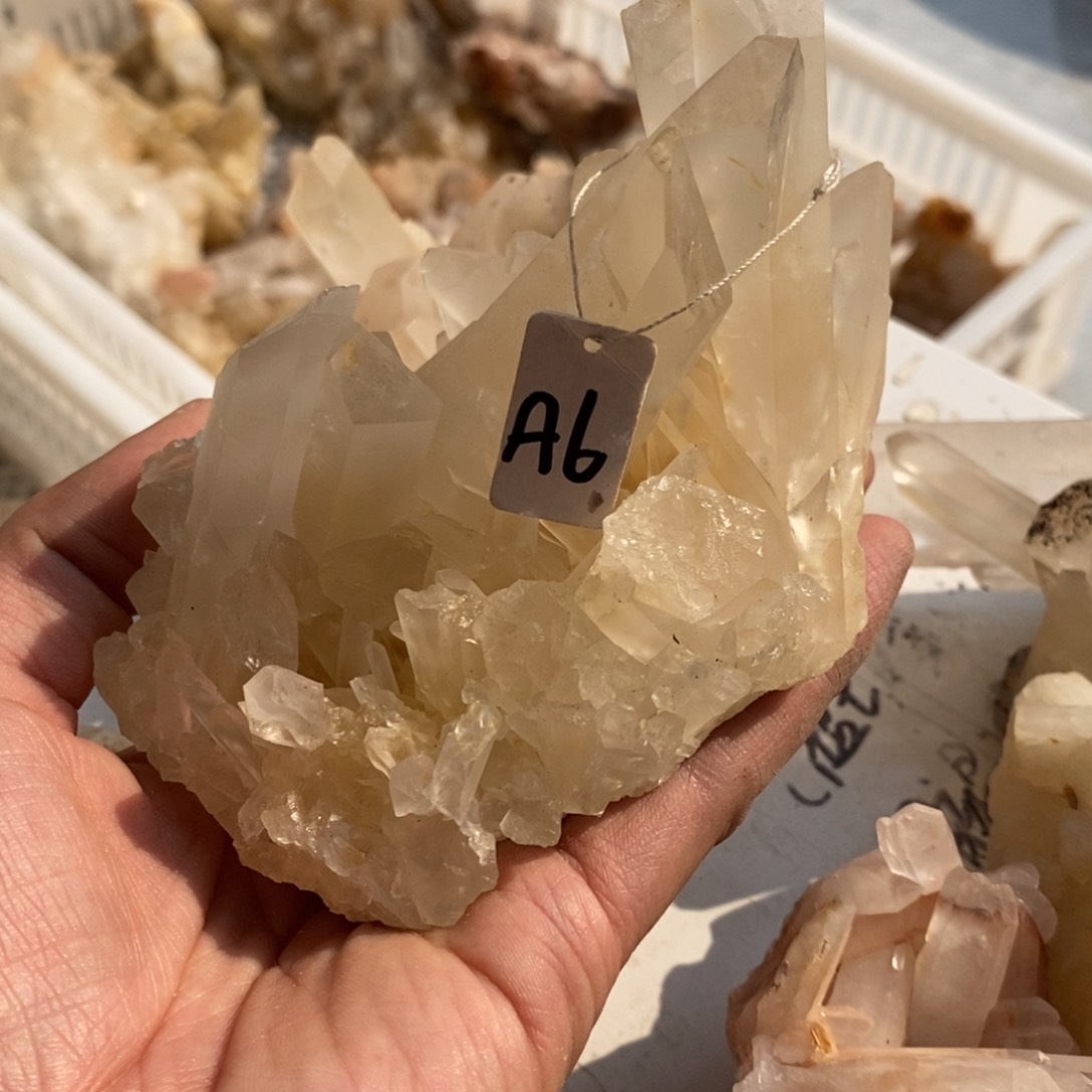 水晶水晶原石摆件未镶嵌?***史