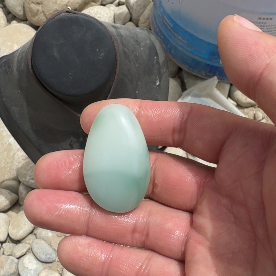 精品无镶嵌小吊坠