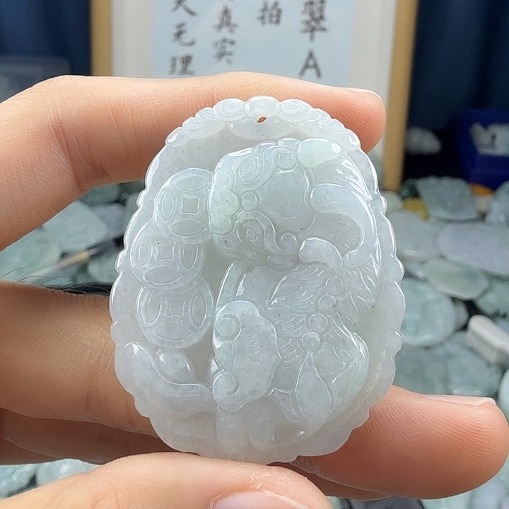 翡翠未镶嵌颈饰翡翠