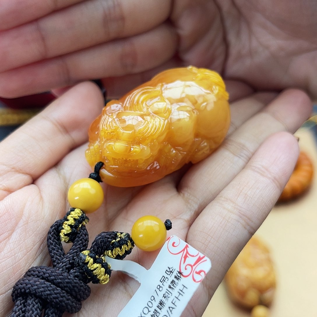 琥珀手链未镶嵌吊坠