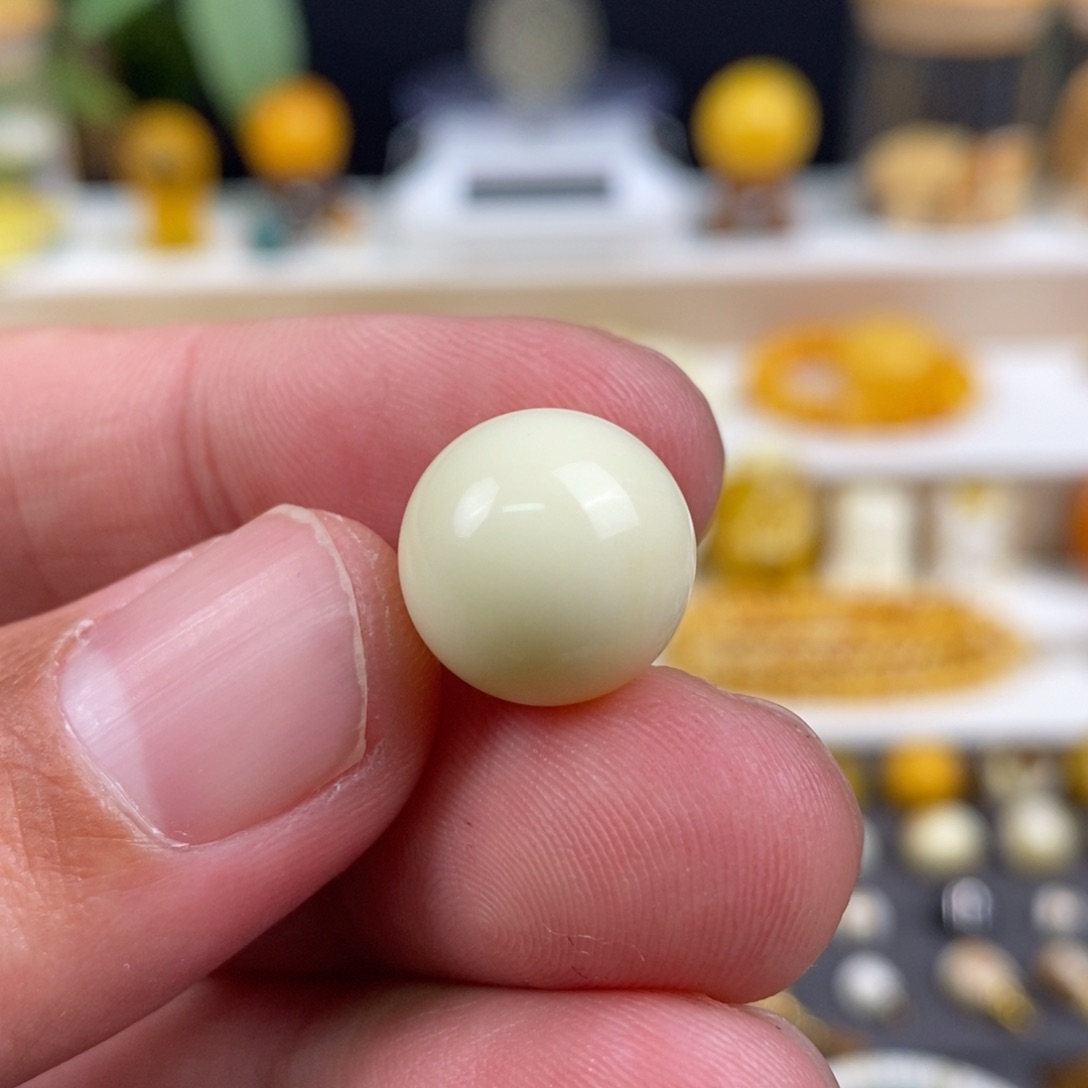 琥珀裸石未镶嵌无*配饰