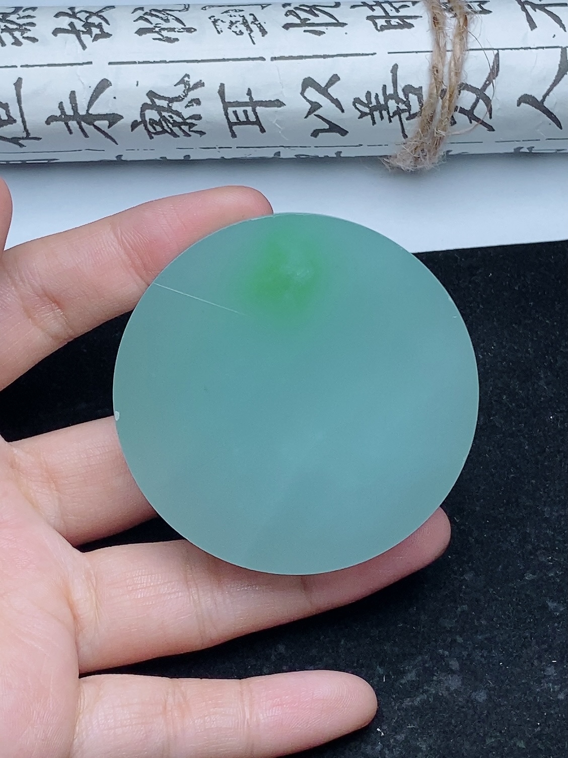 冰种起胶厚装飘绿手镯心可做仿古无事牌等题材尺寸55-12mm