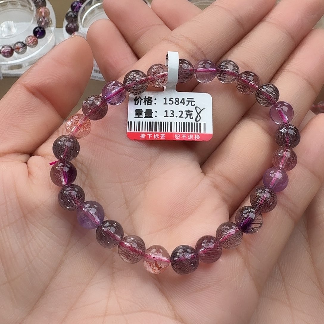 手链未镶嵌水晶?****手链