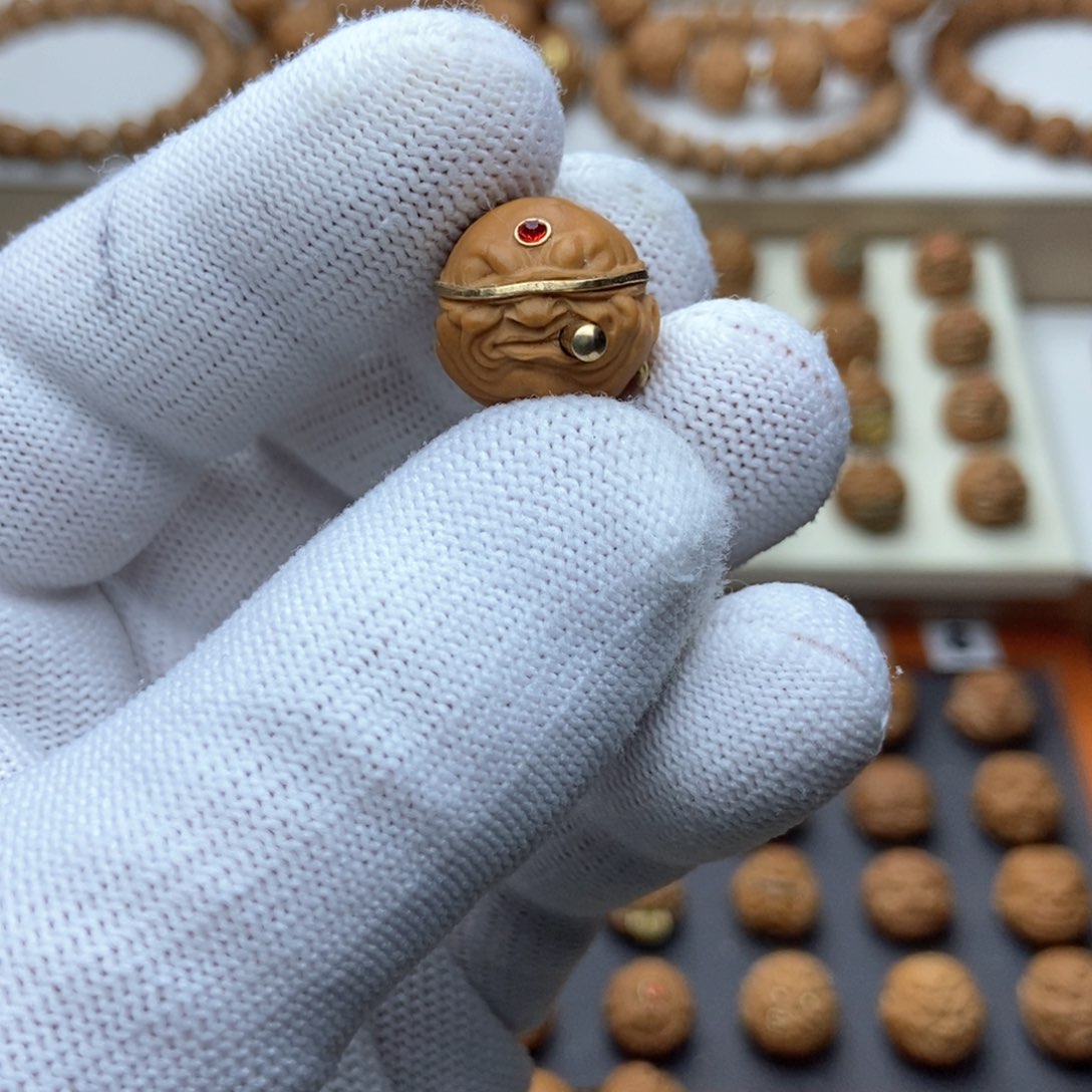 文玩核桃吊坠冲****3猴头核桃单颗盲僧镶嵌