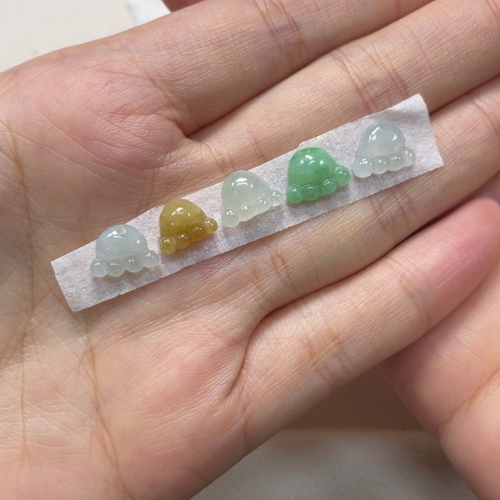 翡翠未镶嵌手绳79999999