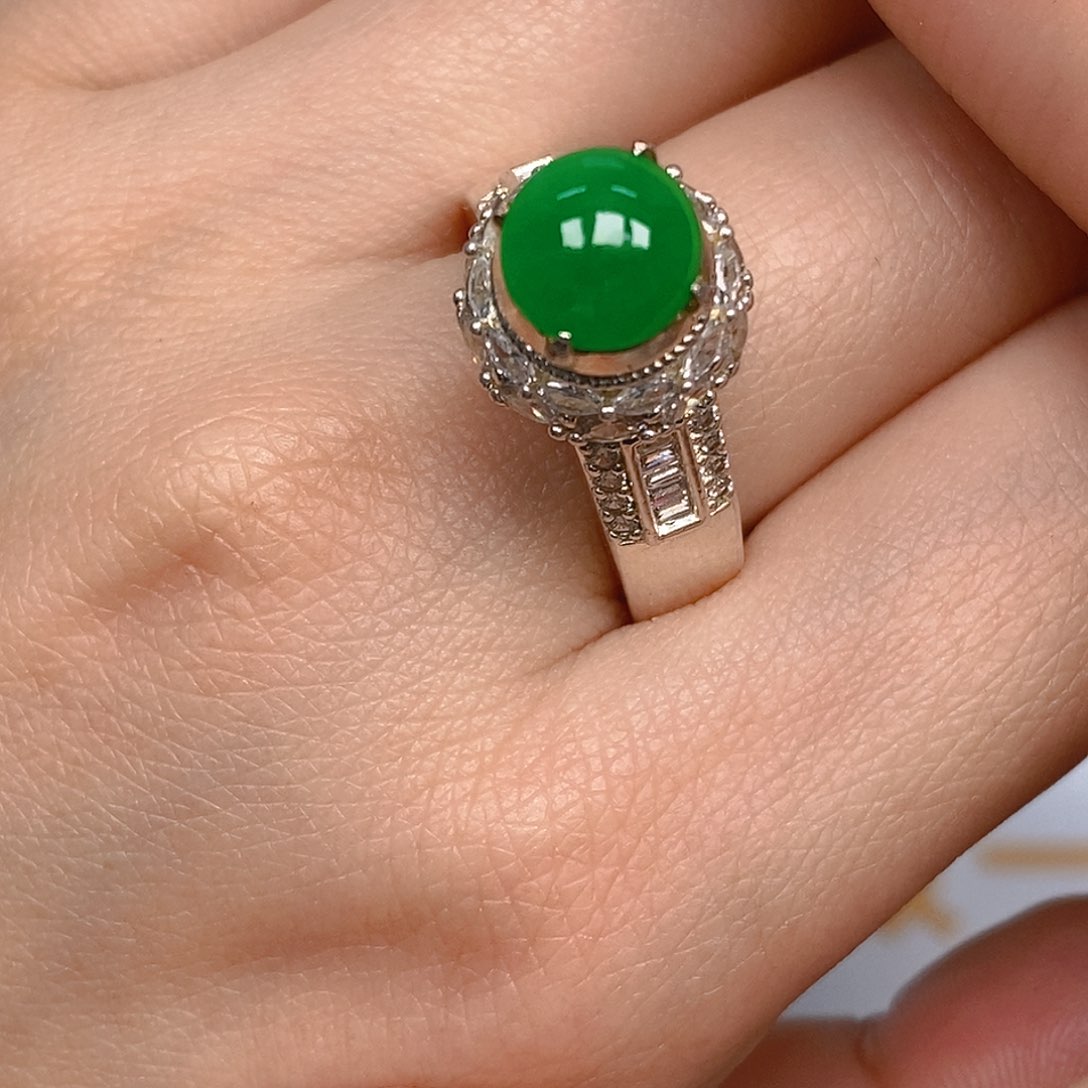 翡翠戒指未镶嵌翡翠