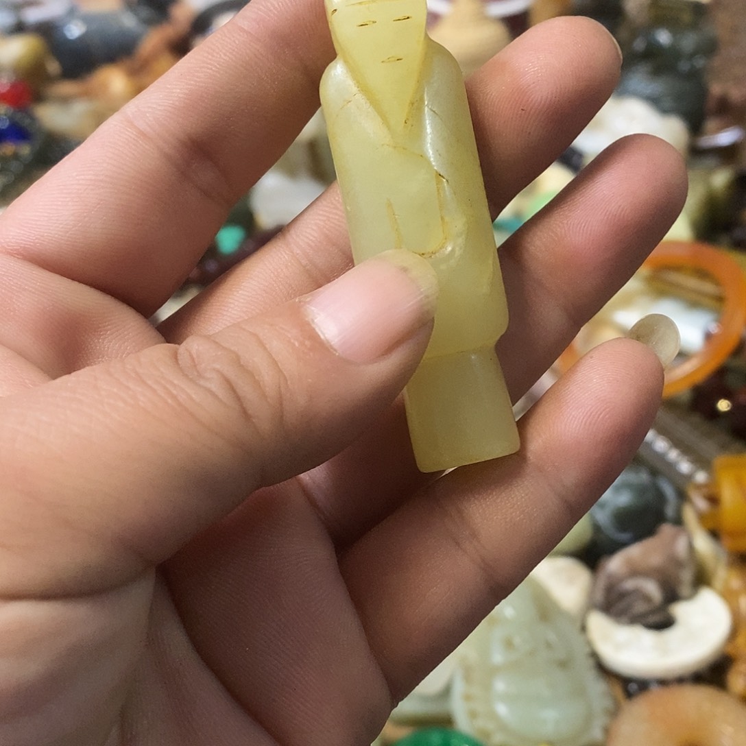 和田玉（糖玉）未镶嵌挂件