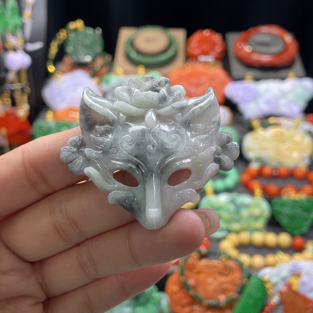 翡翠颈饰未镶嵌代编织