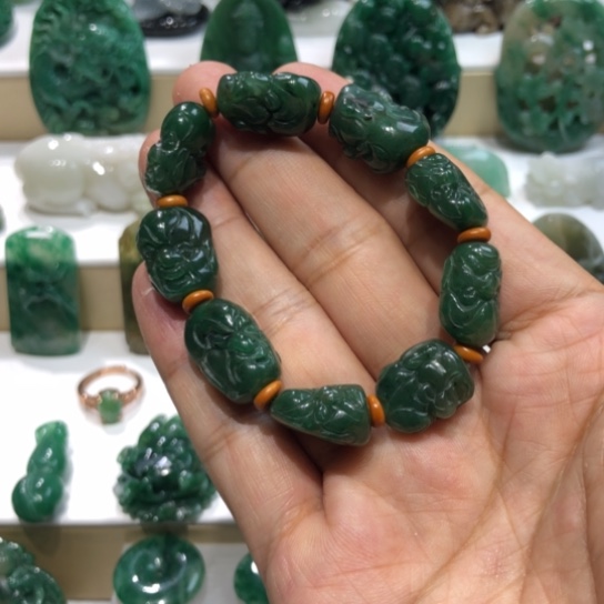 未镶嵌独山玉手串罗汉