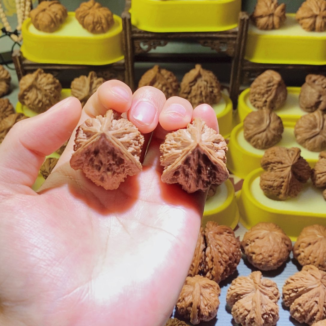 【闪购商品】文玩核桃吊坠流星雨