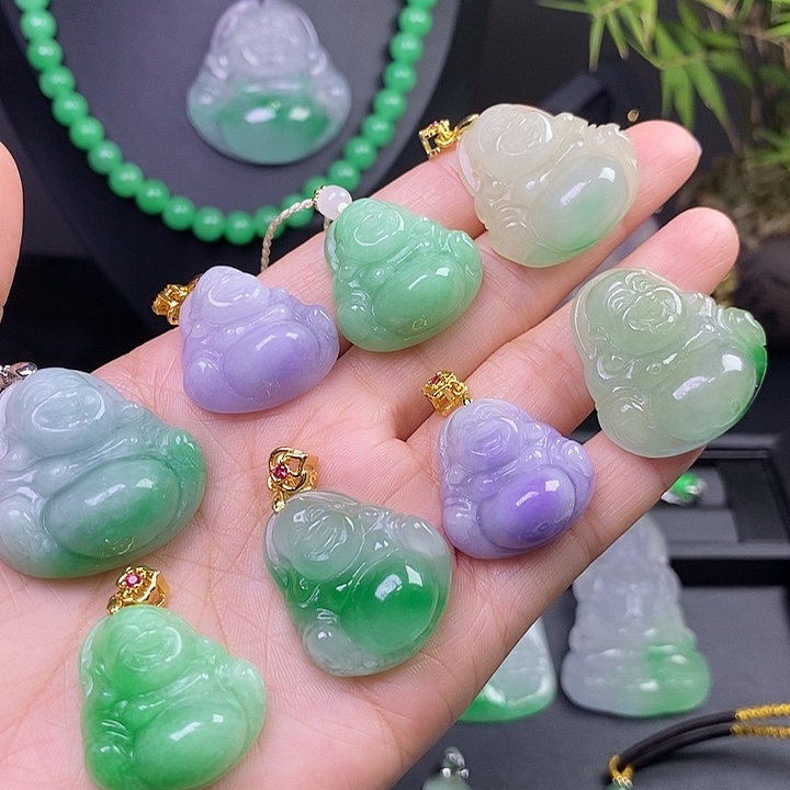 翡翠未镶嵌吊坠(赠链)