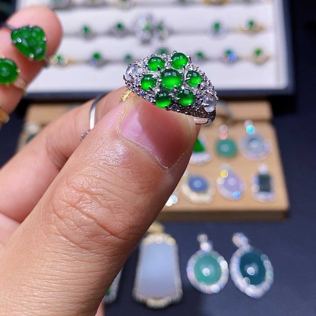 银S925镶嵌戒指翡翠?*子戒指