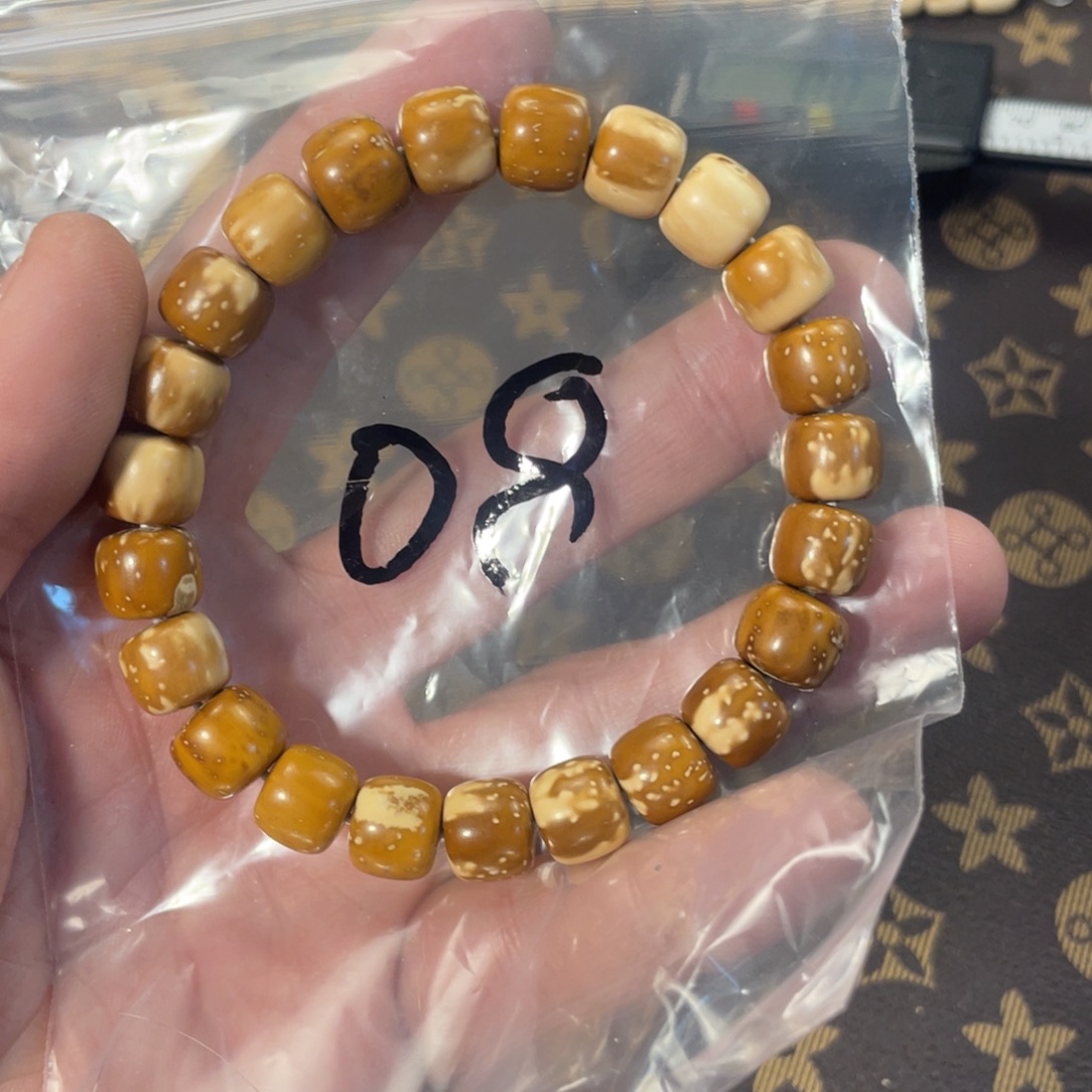 手串紫金鼠10.4实心老型瑕疵品08