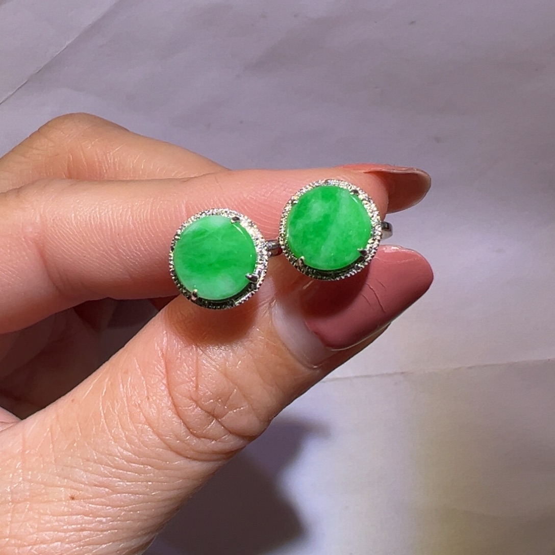 翡翠颈饰18K金镶嵌耳包