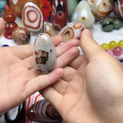 玛瑙/玉髓颈饰未镶嵌