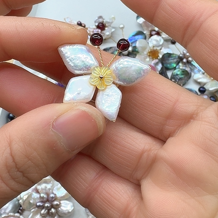 淡水珍珠胸饰银S925镶嵌