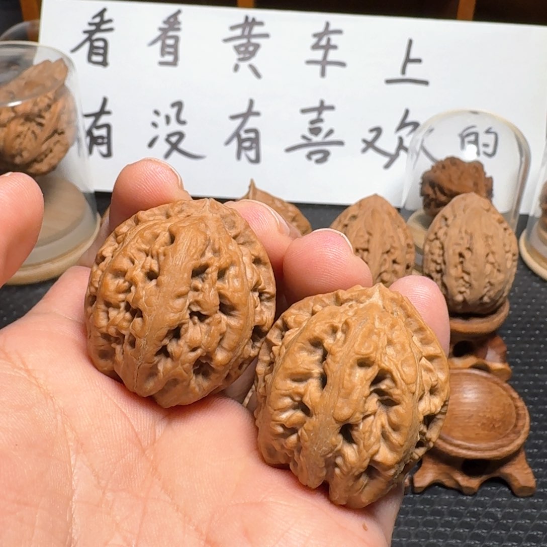 文玩核桃把件杨*生蚂蚁龙珠