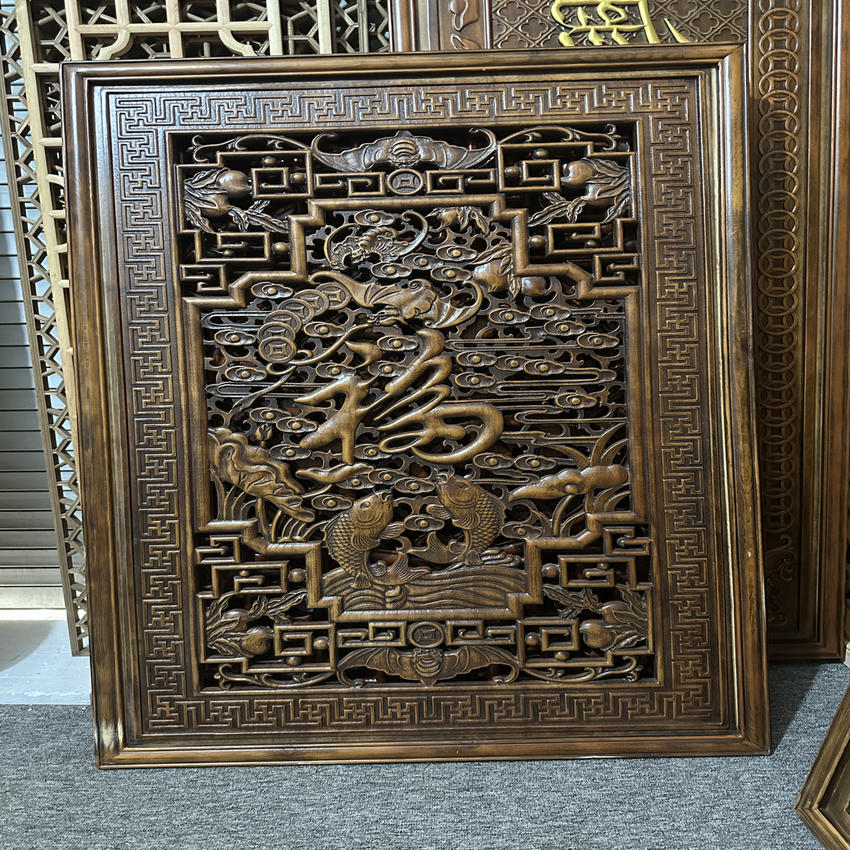 九成新，边框微瑕划痕香樟木悬挂挂画香樟木挂件木雕茶室储物柜