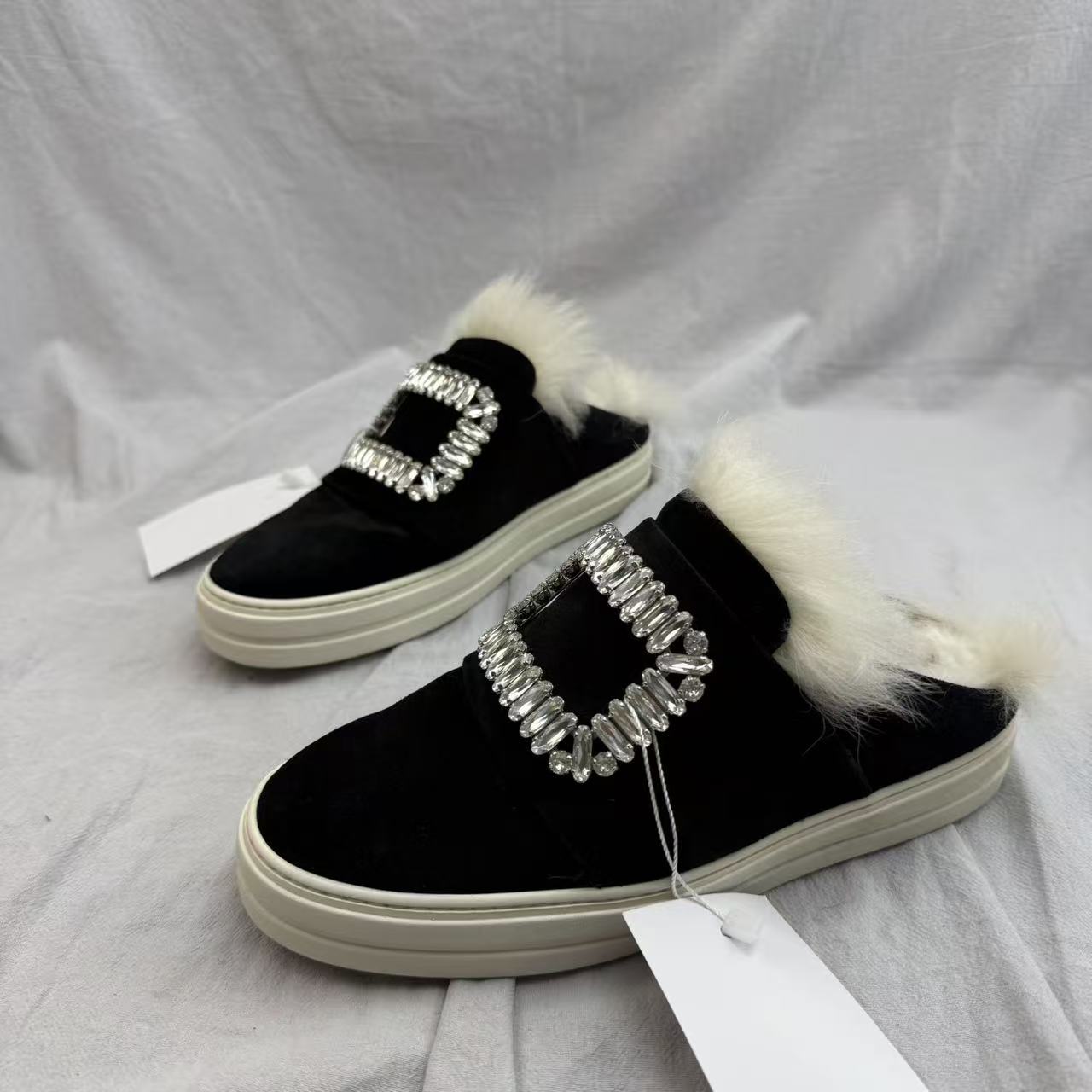 99新 Roger Vivier/罗杰·维威耶 35.5/方扣水钻毛毛包头半拖2017