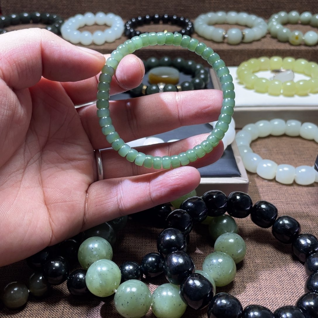 未镶嵌手链和田玉