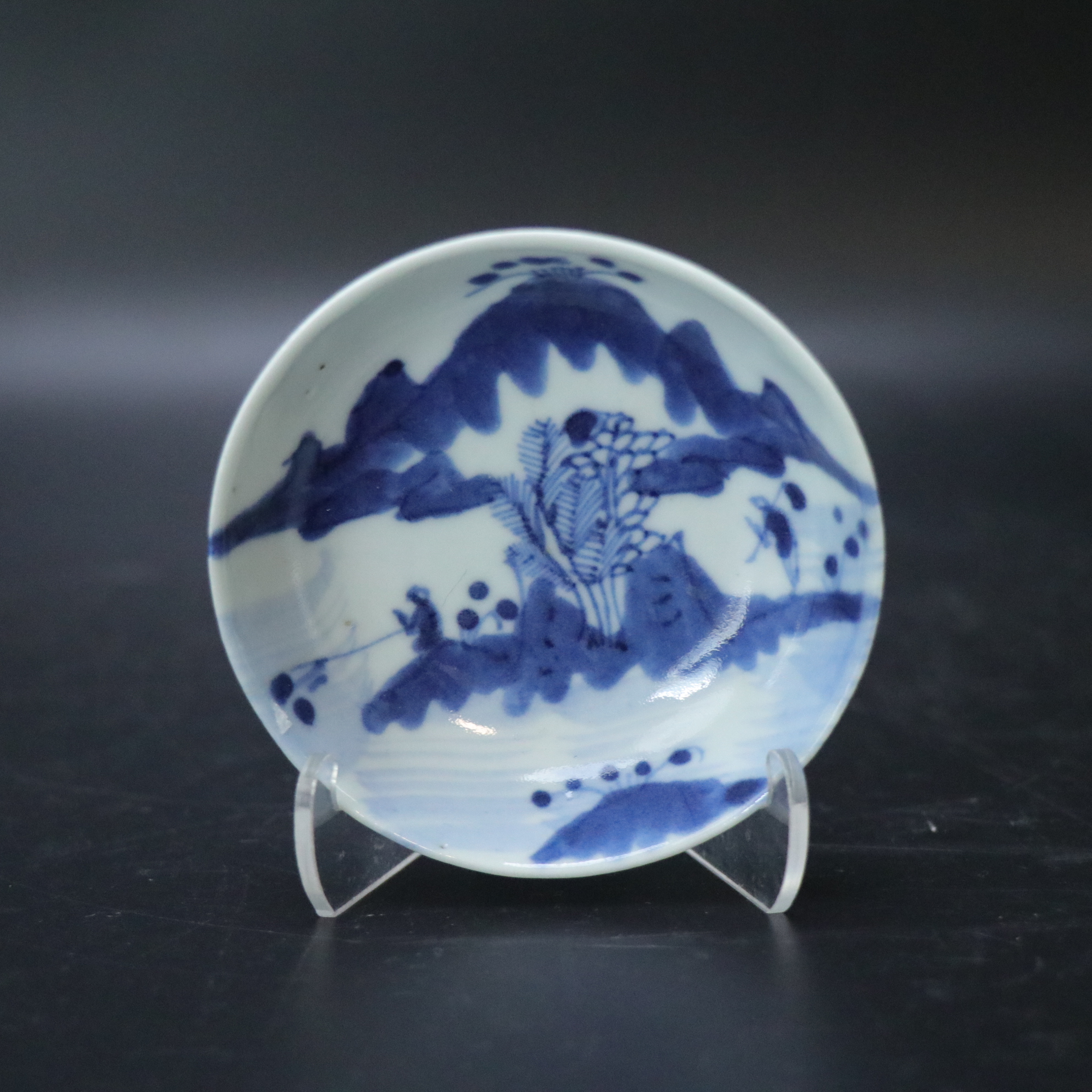 Lot25120950清光绪青花山水纹碟 直径：约8.3cm